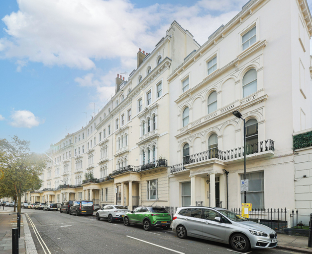 Exterior & Views 2, Kensington Gardens Apartments, London