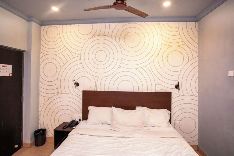 Bedroom 5, Stayz Inn Chennai Central, Chennai