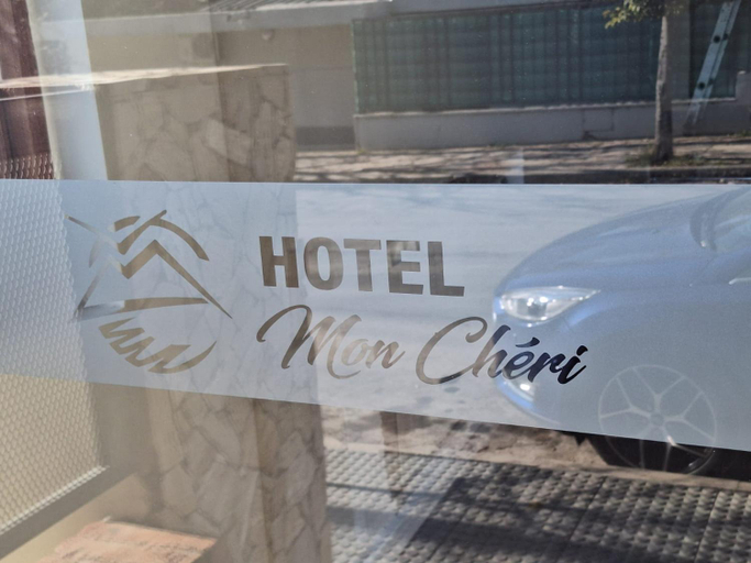 Others 4, Hotel Mon Cheri, Santa María