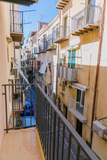 Room 2, A due Passi dal Molo by Wonderful Italy - Apartment, Palermo