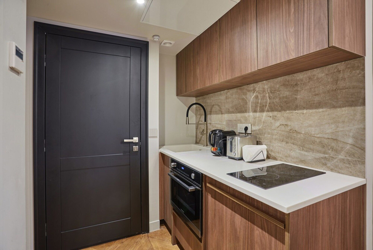 Private kitchen 2, New Apartment Center of Paris, Paris