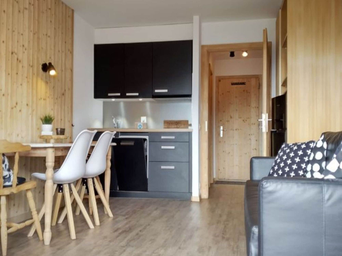 Dining 4, Studio With a Hilltop View, Sion