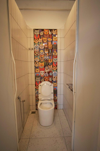 Bathroom 5, Some Place Else, Penang Island
