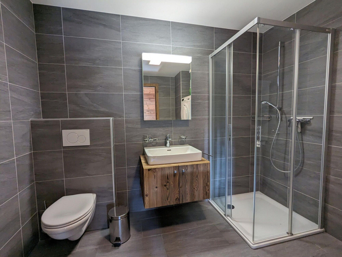 Bathroom 5, Lavish Apartment Near Ski-slope, Conthey