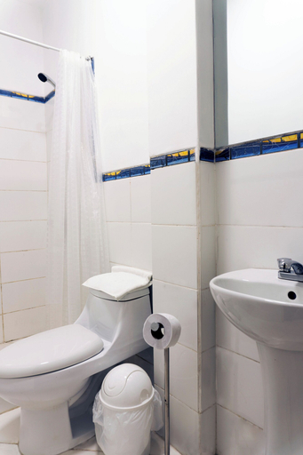 Bathroom 3, Di Costa Hoteles, Piura