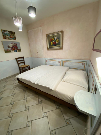 Bedroom 2, Antico studio room, Locarno