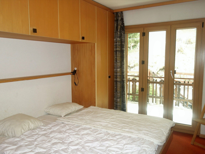 Room 3, Mystical Apartment With Mountain Views, Sion
