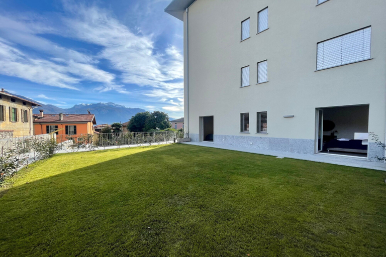 Room 3, Modern House Apartment 1, Como