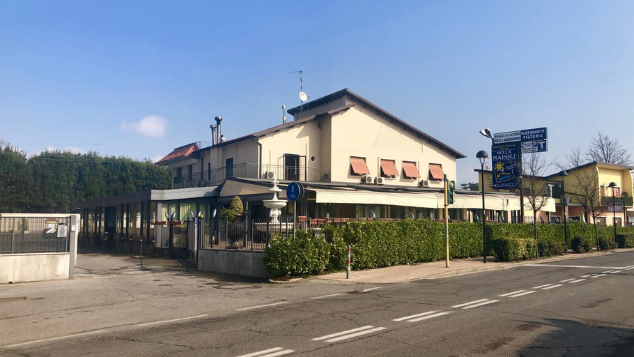 Bella Napoli albergo Chiari, Brescia