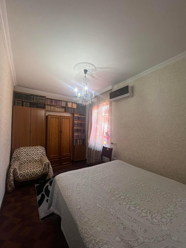 Others 3, Tinas sweet home, Batumi