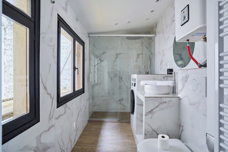 Bathroom 3, Apartment AC 2 Bedrooms Le Marais Beaubourg, Paris