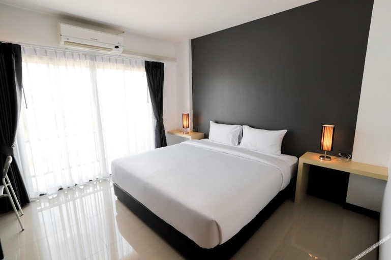 Bedroom 2, The Rest Hotel - Prachuab kriri khan, Muang Prachuap Khiri Khan