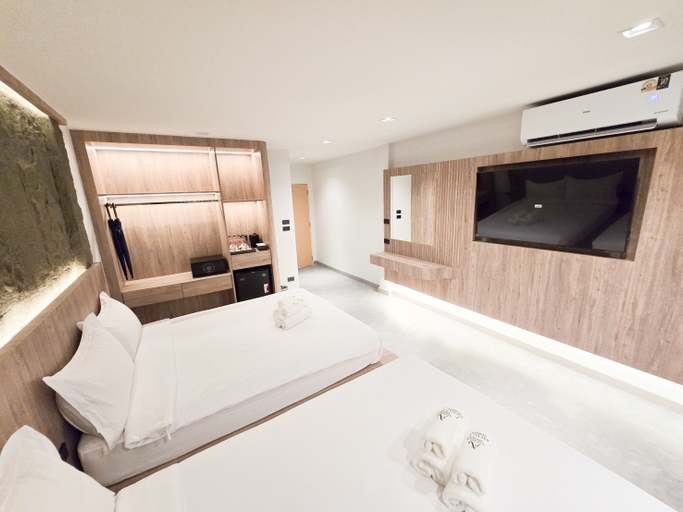 Bedroom 21