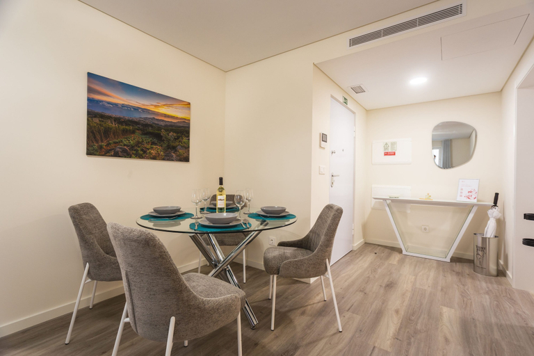 Room 2, Funchal Essence by Atlantic Holiday, Funchal