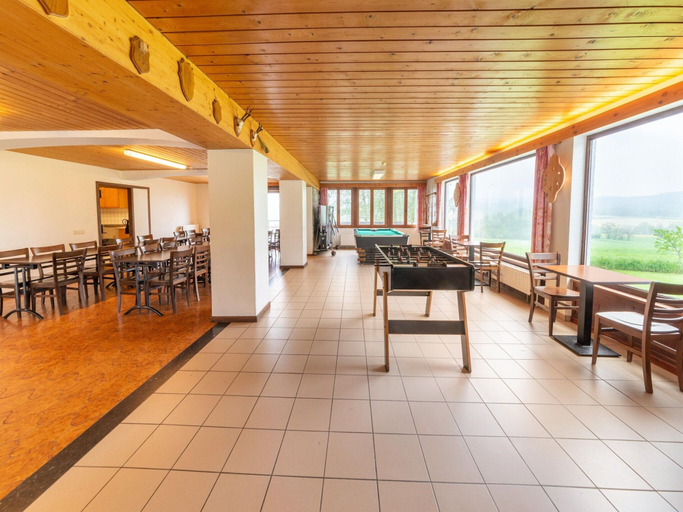 Dining 3, Villa in Ardennes With Sauna and Jacuzzi, Namur