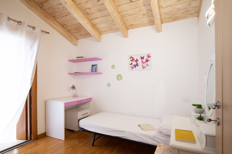 Room 2, Casa Al Borgo by Wonderful Italy, Olbia-Tempio