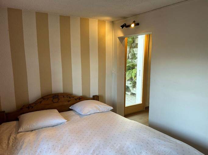 Room 4, Chalet With Mesmerizing Mountain View, Sion