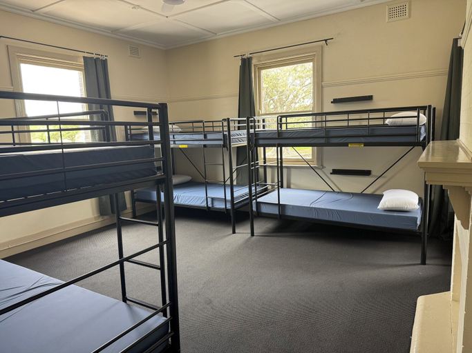 Bedroom 3, The Bat & Ball Hostel, Sydney