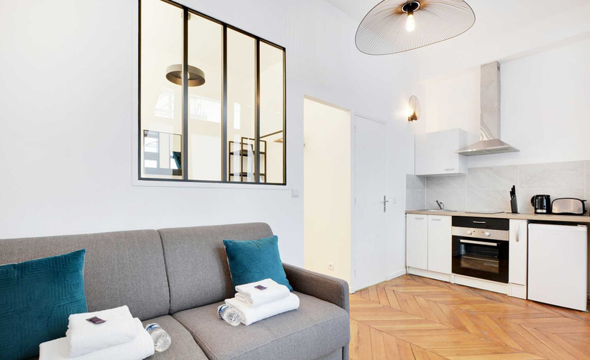 Living area 4, Beautiful Apartment - 1br/4p - Near Nation, Paris
