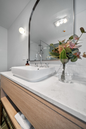 Bathroom 3, Wildes Hotel Kangaroo Valley, Shoalhaven - Pt B