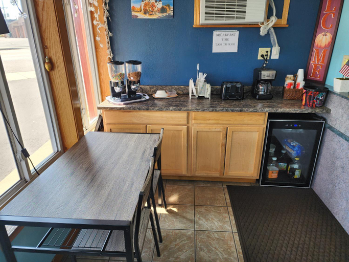 Food & Drinks, Guest House Motel, Jasper