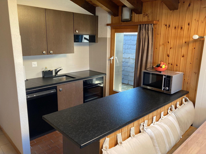 Private kitchen 2, Apartment in Veysonnaz Near Ski Lift, Hérens