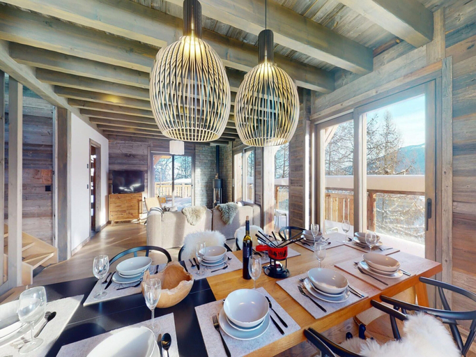 Dining 3, Cosy Chalet in Vex With Balcony, Hérens