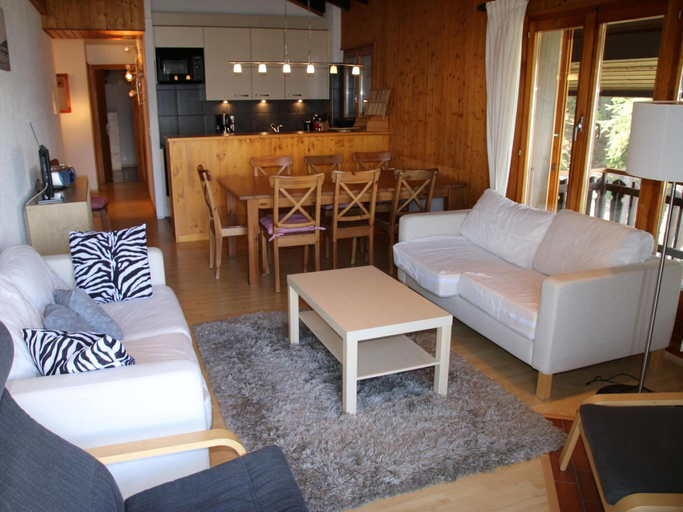 Living room 3, Stunning Apartment in Heart of Valley, Sion