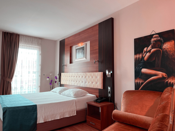 Bedroom 3, The Riada Hotel, Merkez