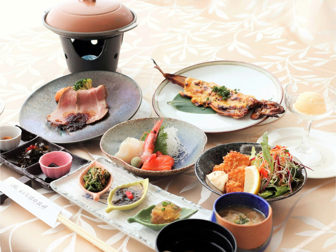 Food & Drinks 5, Ohotuku Onsen Hotel Hinodemisaki, Ōmu