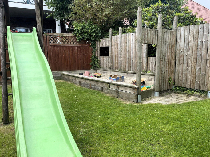 Property amenity, Reihenhauser in Strackholt, Aurich