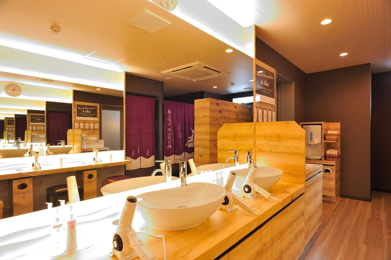Bathroom 4, Matsumoto Tourist Hotel, Matsumoto