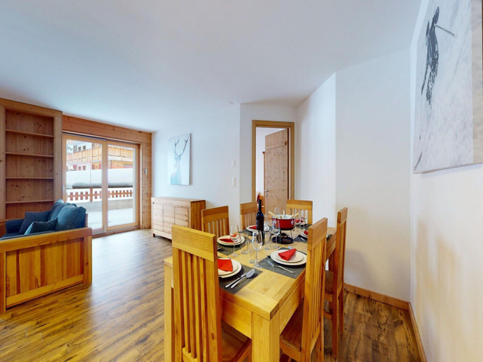 Dining 3, Apartment With Comfortable Arrangements, Conthey