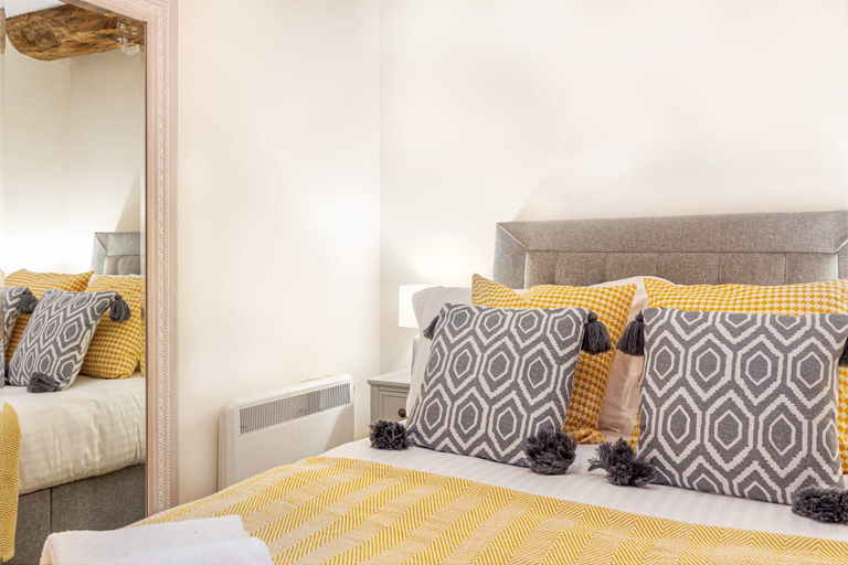 Room 4, Host Stay Merchant House Basement, Herefordshire
