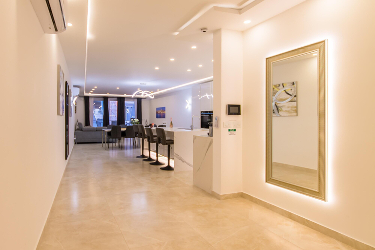 Room 2, Modern Spacious apt 2mn to the sea Qawr, Saint Paul's Bay