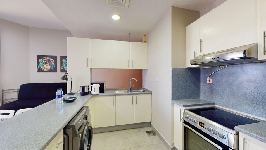 Room 2, JLT - Madison Residency 1006, Dubai
