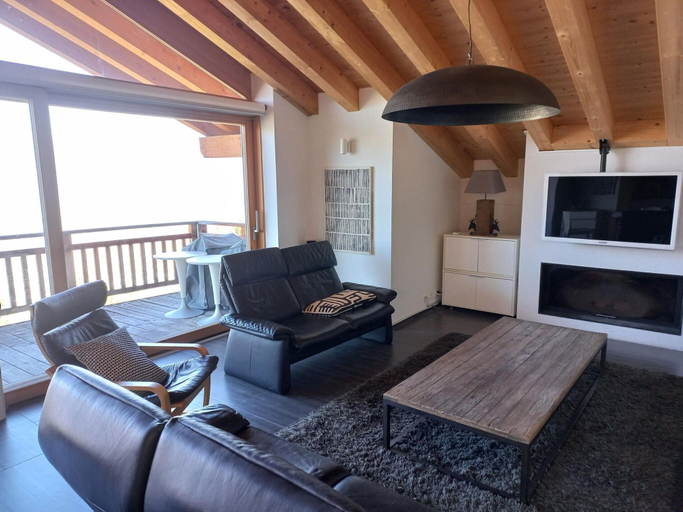 Living area, Hilltop Apartment With Valley Views, Sion