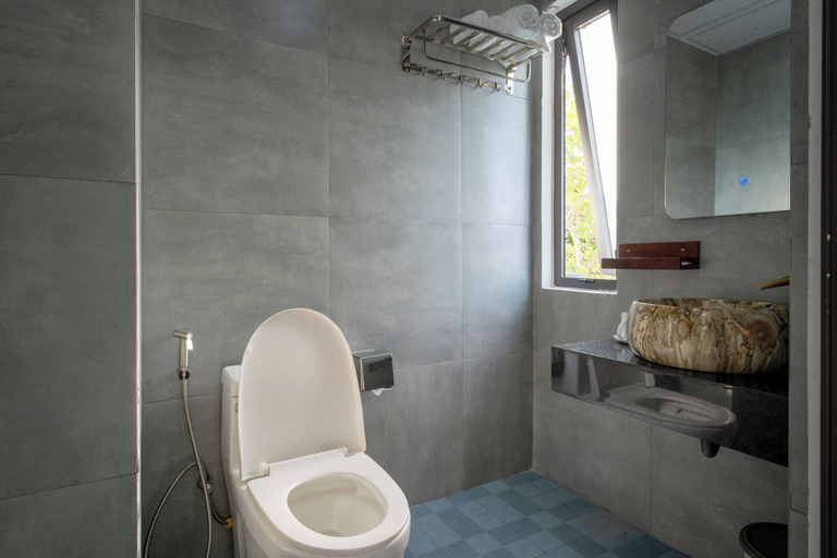 Bathroom 5, The Saltfield Hoi An Villa, Da Nang