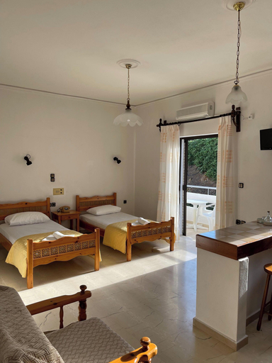 Bedroom 2, Aeolos Apartments, Crete