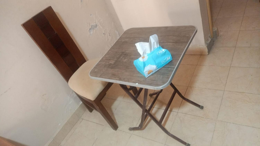Others 3, Egyptian room in zahra el maadi, Al-Basatin
