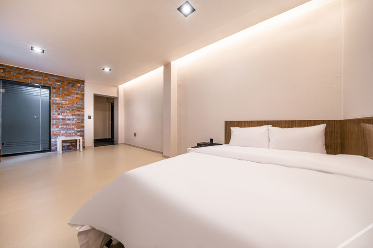 Bedroom 3, Chuncheon Metro, Chuncheon