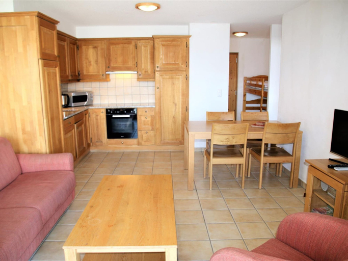 Living room 2, Cozy Apartment With Valley Views, Sion
