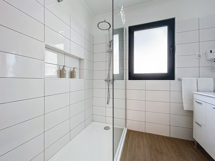Room 4, Sweet Home Madeira C by Atlantic Holiday, Funchal