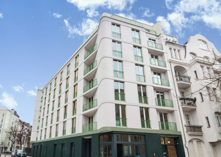 Exterior & Views 2, Limehome Berlin Sybelstraße, Berlin