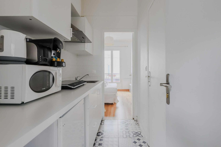 Private kitchen 5, Lovely Studio for 2 People - Levallois-perret, Hauts-de-Seine
