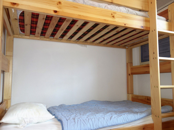 Room 4, Apartment With Outdoor Dinning, Sion