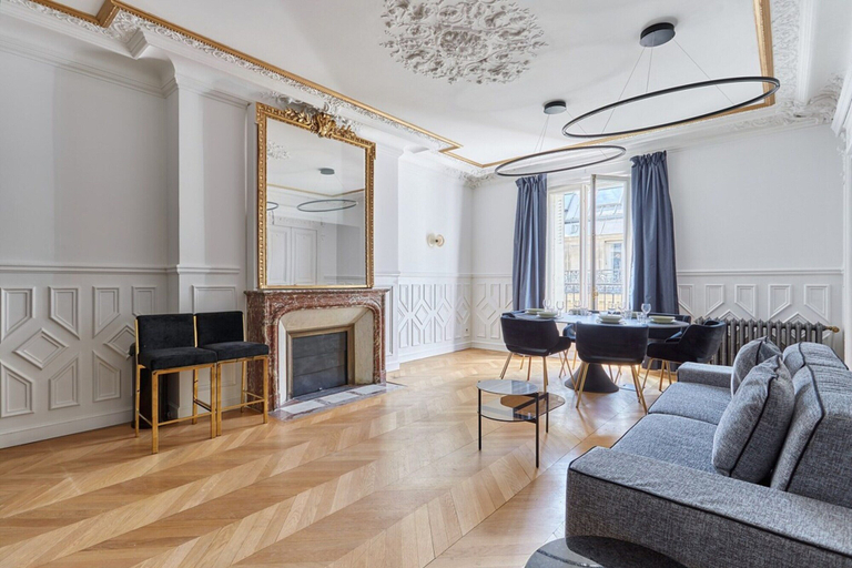 Living area 4, Sublime Apartment Montaigne Arc de Triomphe by Studioprestige, Paris
