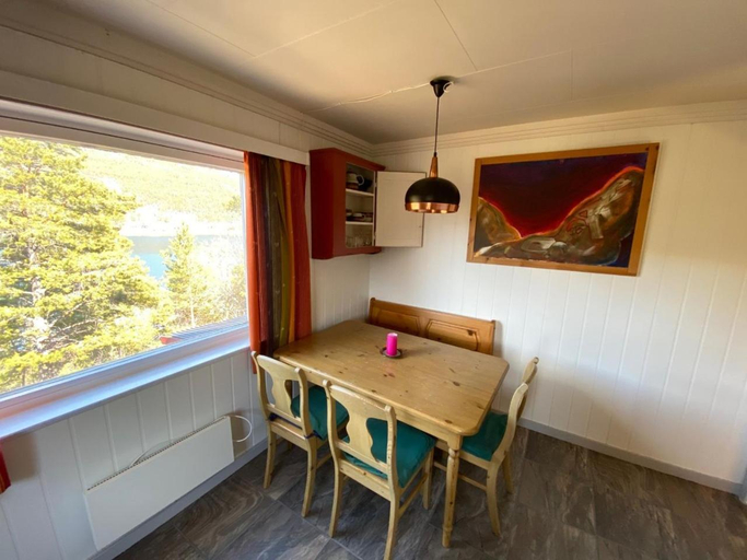 Others 5, Kvila Hytteutleie, Lom