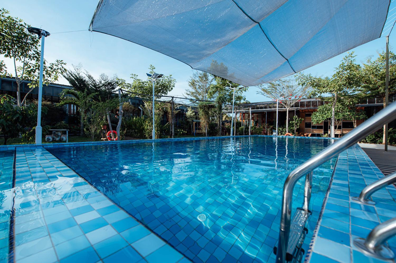 Sport & Beauty 5, Chan's Smart Living Inn , Semporna