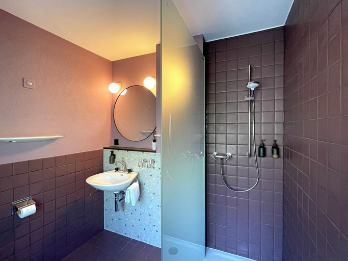Bathroom 3, Hôtel historique Chez Elsy - Crans-Sapins, Sierre